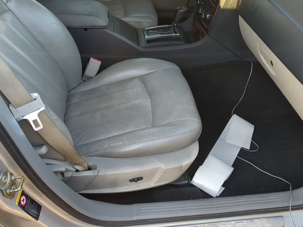 Chrysler 300c Passenger Front Seat Oem - Oemusedautoparts1.com