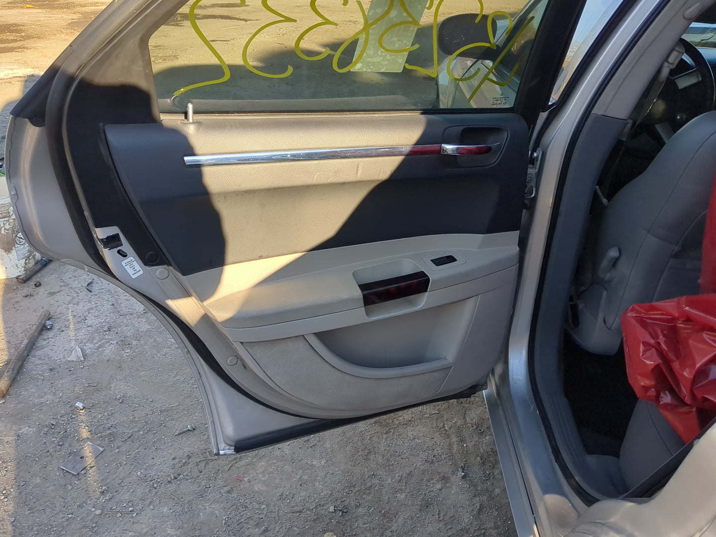 Chrysler 300c Driver Rear Door Oem - Oemusedautoparts1.com