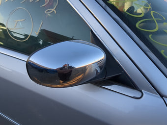 compare product 2005 Chrysler 300c Passenger Side View Mirror - Right Door Mirror OEM Used