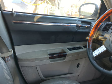 2005 Chrysler 300c Front Left Driver Interior Door Panel Trim - Oemusedautoparts1.com