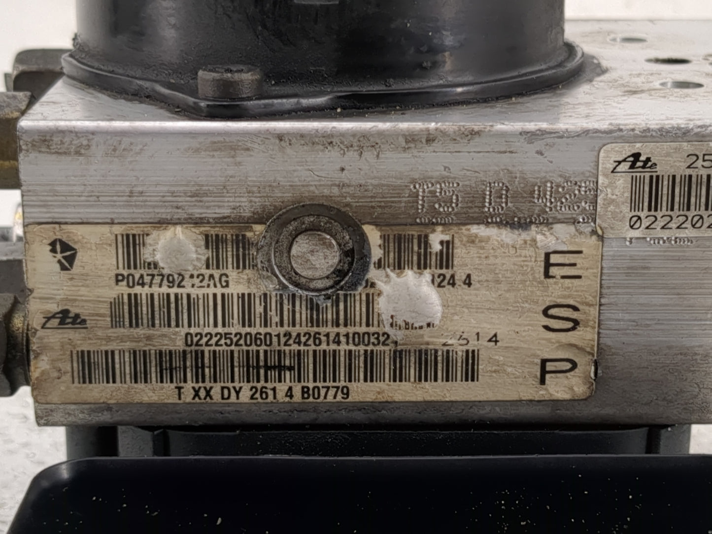 2005 Chrysler 300c ABS Pump Control Module Replacement P/N:P04779212AG Fits Fits 2006 2007 OEM Used Auto Parts - Oemusedauto