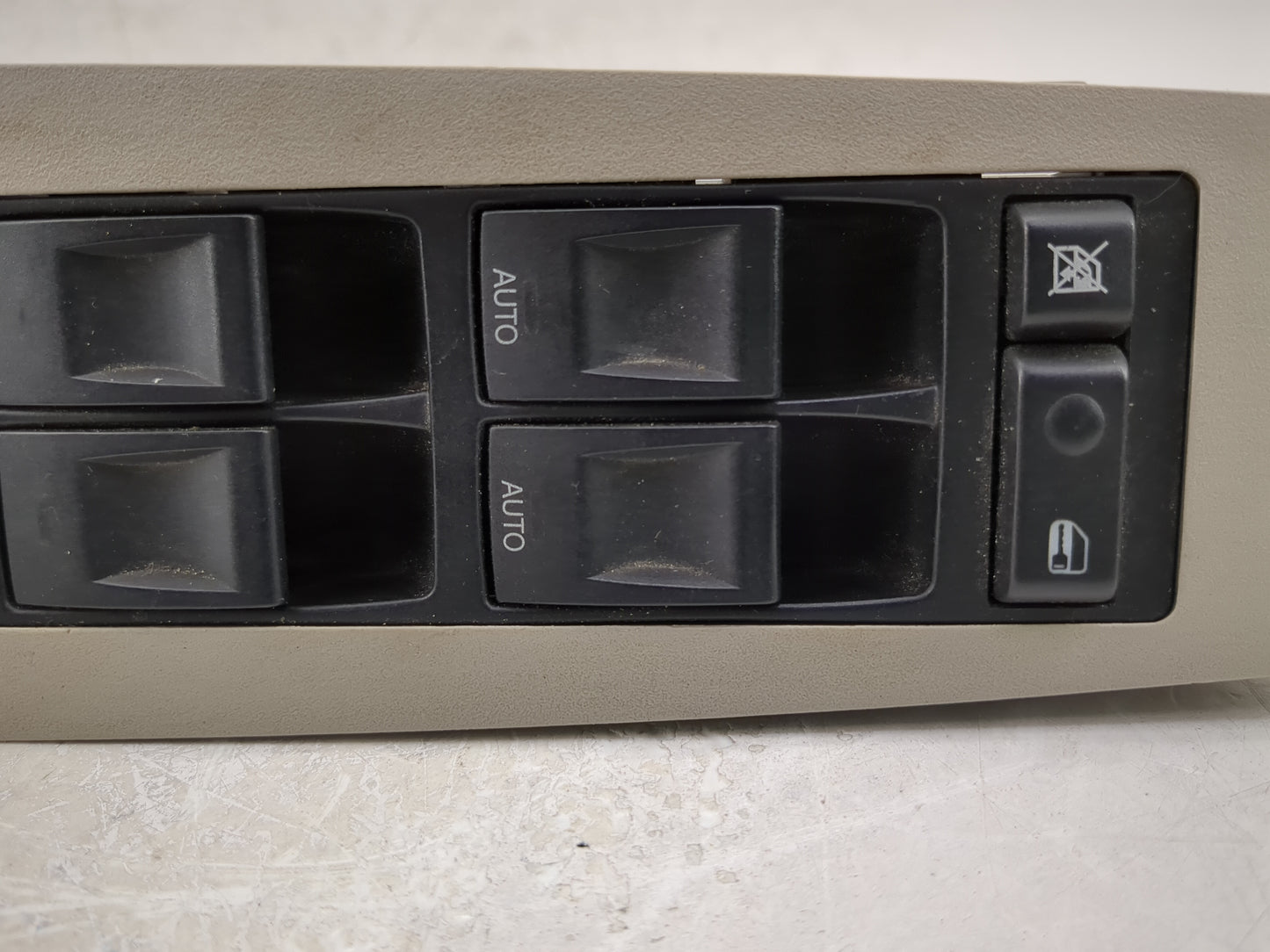 2005 Chrysler 300c Master Power Window Switch Replacement Driver Side Left P/N:P04602343AF Fits OEM Used Auto Parts - Oemuse