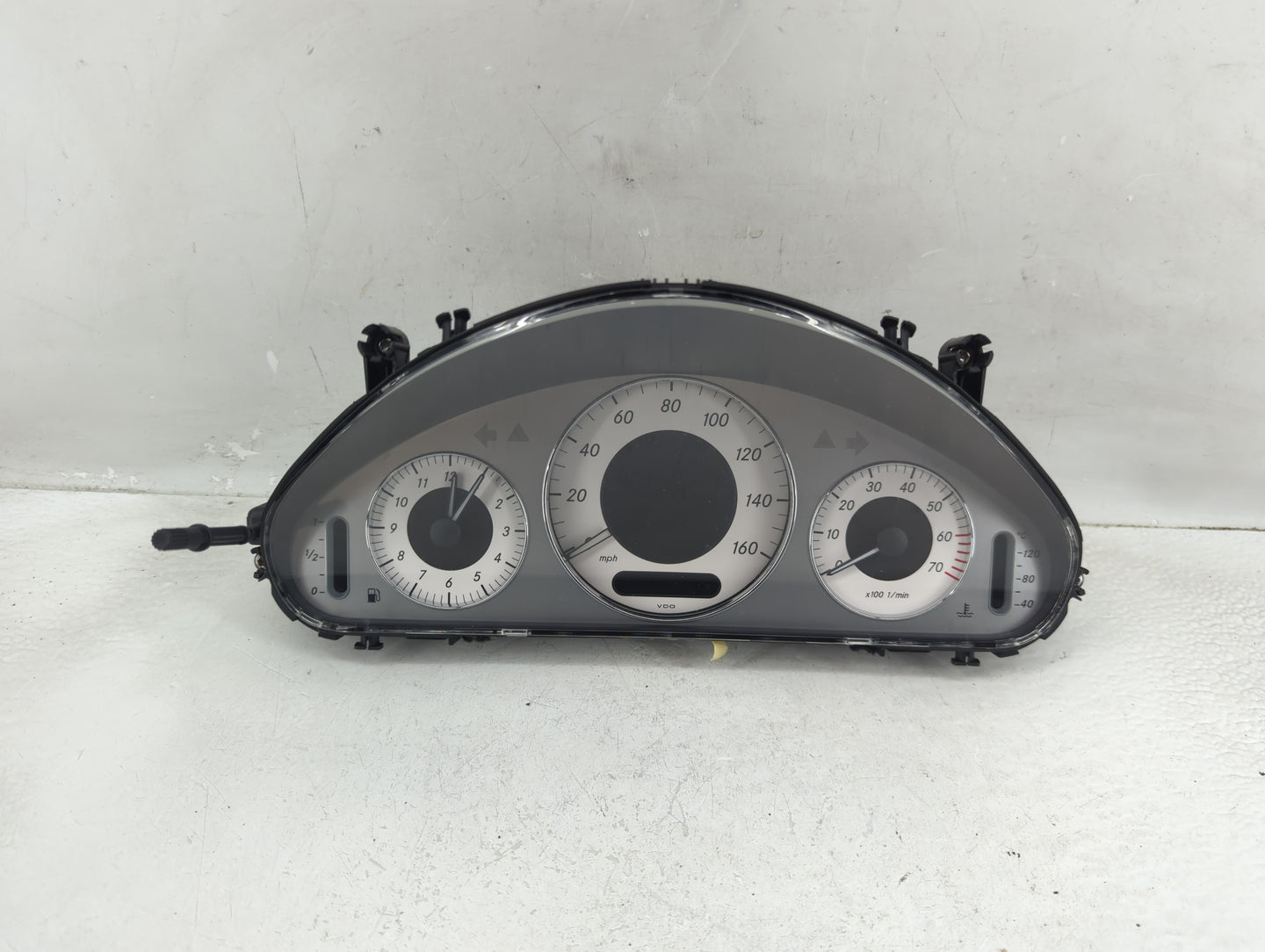 2005 Chrysler E Class Instrument Cluster Speedometer Gauges P/N:A 211 540 00 47 Fits OEM Used Auto Parts - Oemusedautoparts1