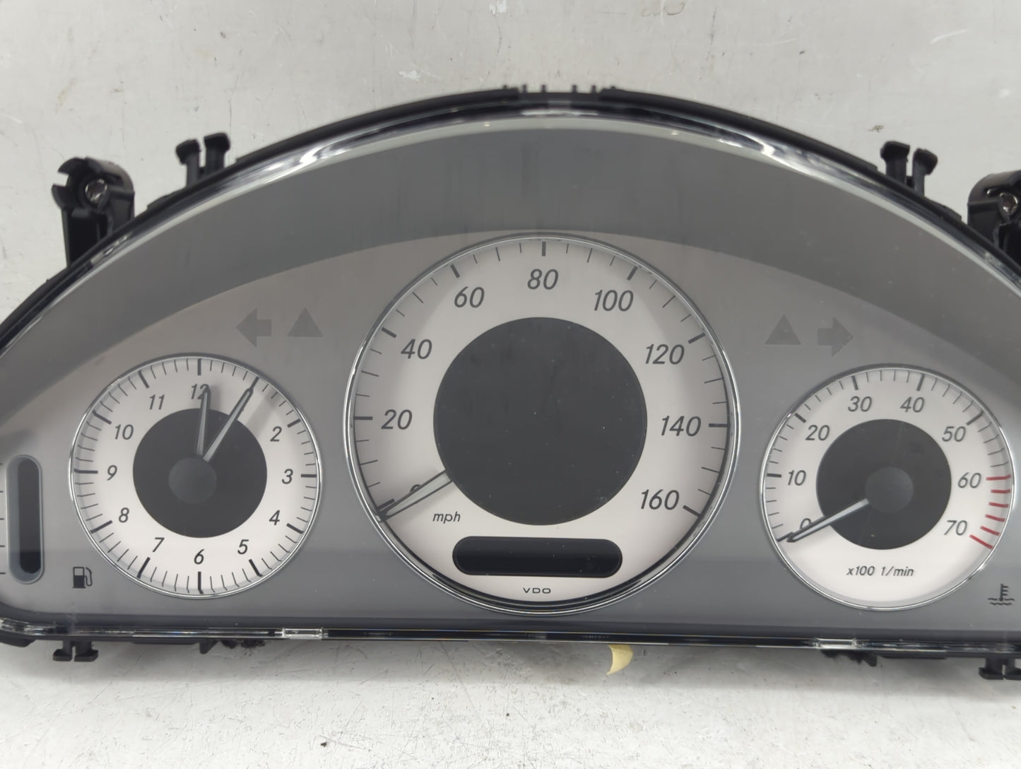 2005 Chrysler E Class Instrument Cluster Speedometer Gauges P/N:A 211 540 00 47 Fits OEM Used Auto Parts - Oemusedautoparts1