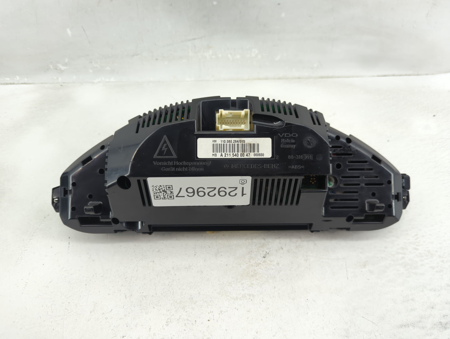 2005 Chrysler E Class Instrument Cluster Speedometer Gauges P/N:A 211 540 00 47 Fits OEM Used Auto Parts - Oemusedautoparts1