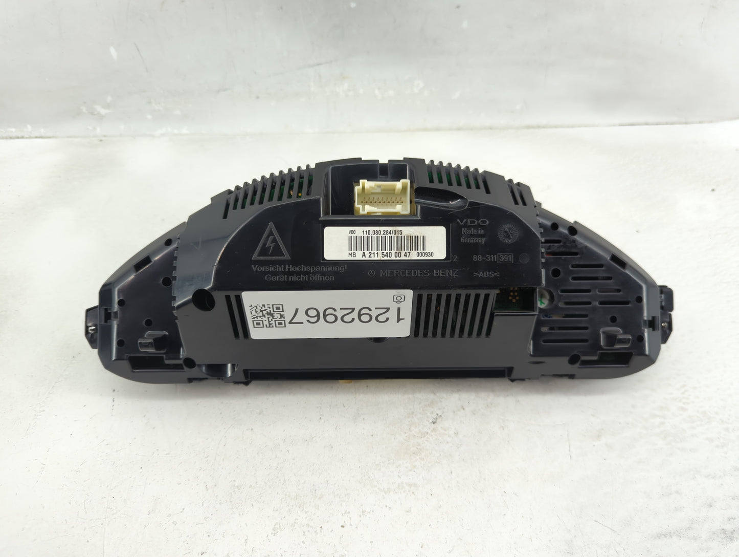 2005 Chrysler E Class Instrument Cluster Speedometer Gauges P/N:A 211 540 00 47 Fits OEM Used Auto Parts - Oemusedautoparts1