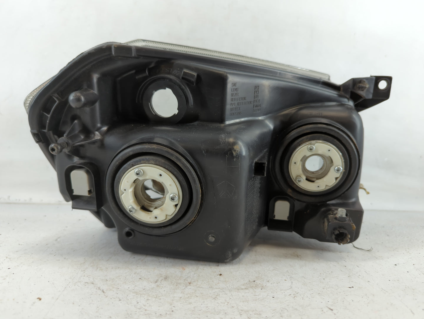 Chrysler Magnum Driver Left Oem Head Light Headlight Lamp - Oemusedautoparts1.com