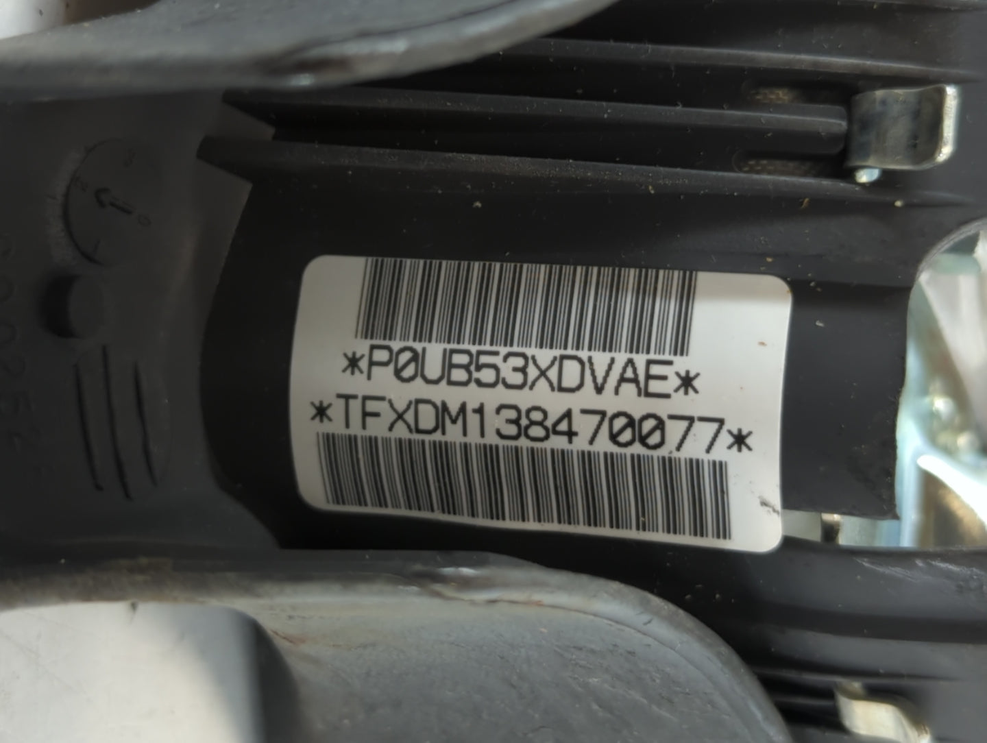 2005 Chrysler Pacifica Air Bag Driver Left Steering Wheel Mounted P/N:P0UB53XDVAE Fits OEM Used Auto Parts - Oemusedautopart