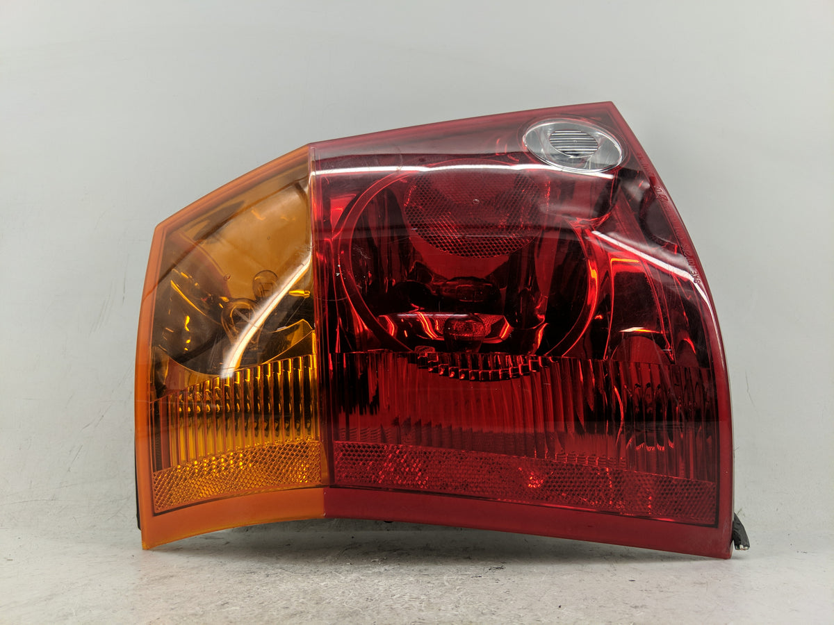 2004-2008 Chrysler Pacifica Tail Light Assembly Driver Left OEM Fits Fits 2004 2005 2006 2007 2008 OEM Used Auto Parts - Oem