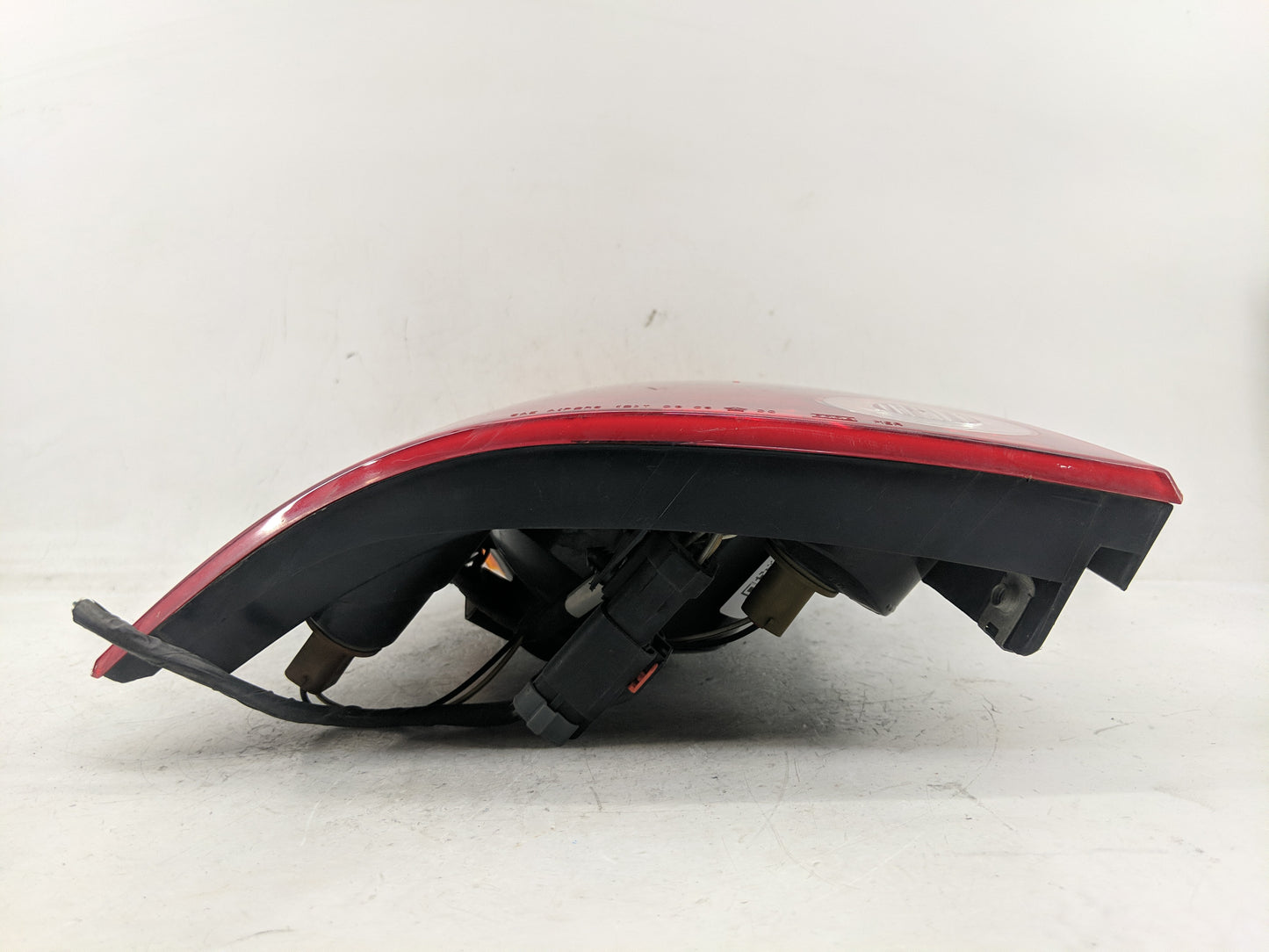 2005 Chrysler Pacifica Tail Light Assembly Driver Left OEM Fits OEM Used Auto Parts - Oemusedautoparts1.com