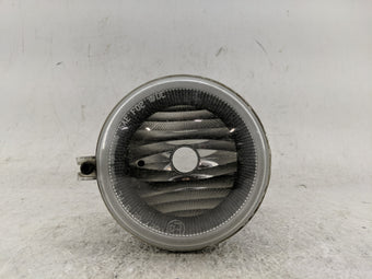 compare product 2004-2005 Chrysler Pacifica Driver Left Oem Front Light Lamp