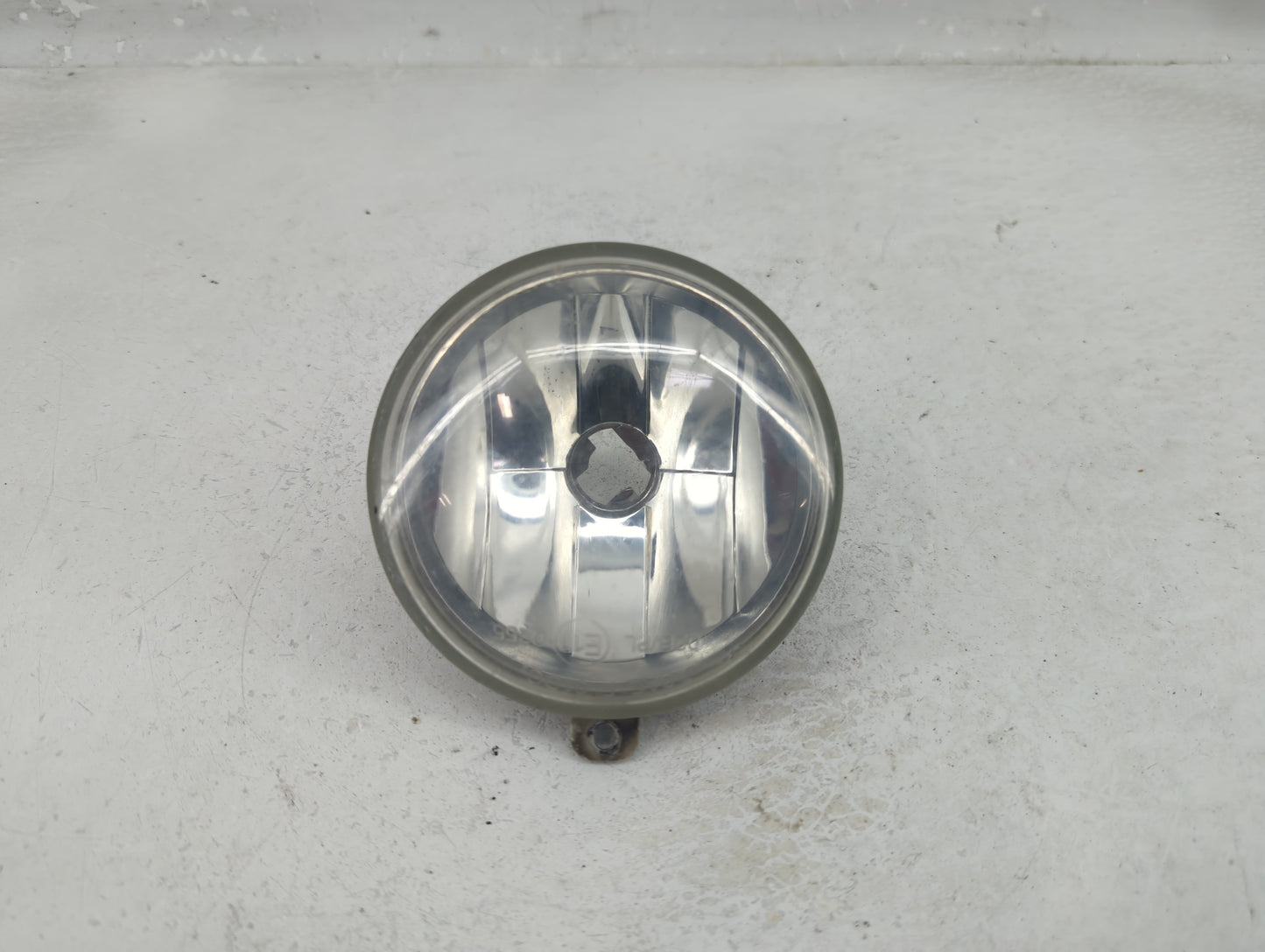 2004-2005 Chrysler Pacifica Driver Left Oem Fog Light Lamp - Oemusedautoparts1.com