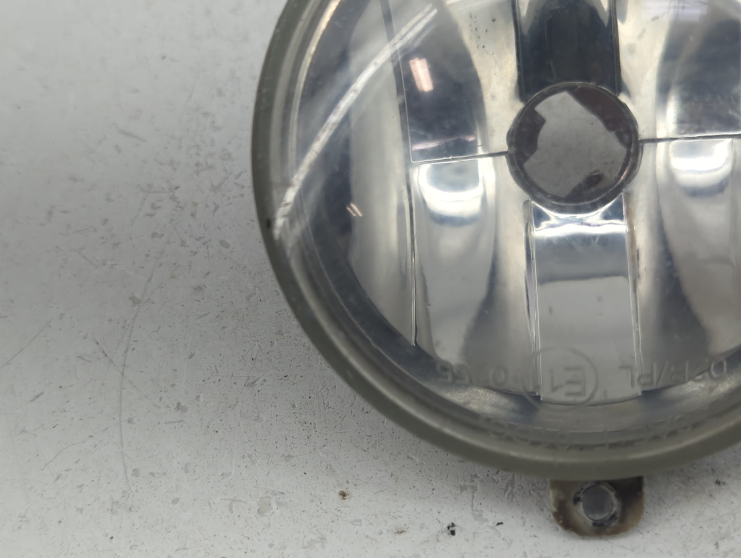 2004-2005 Chrysler Pacifica Driver Left Oem Fog Light Lamp - Oemusedautoparts1.com