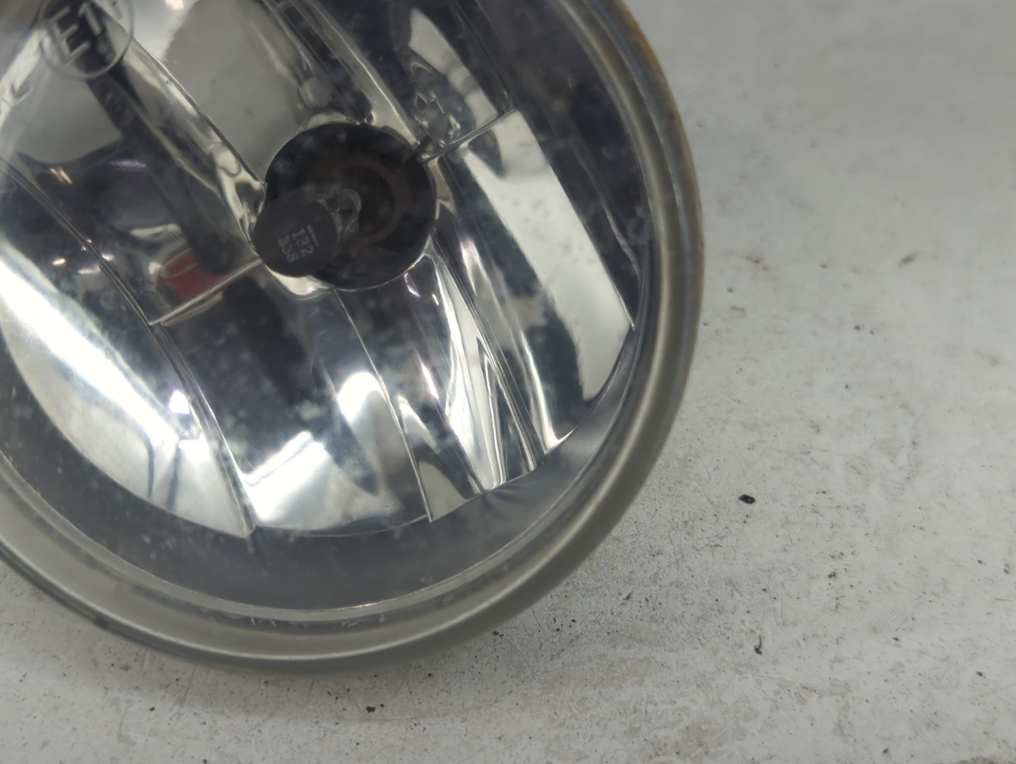 2004-2005 Chrysler Pacifica Passenger Right Oem Fog Light Lamp - Oemusedautoparts1.com