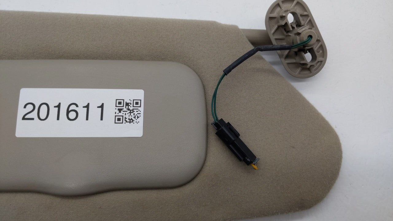 2004-2006 Chrysler Pacifica Sun Visor Shade Replacement Passenger Right Mirror Fits Fits 2004 2005 2006 OEM Used Auto Parts 