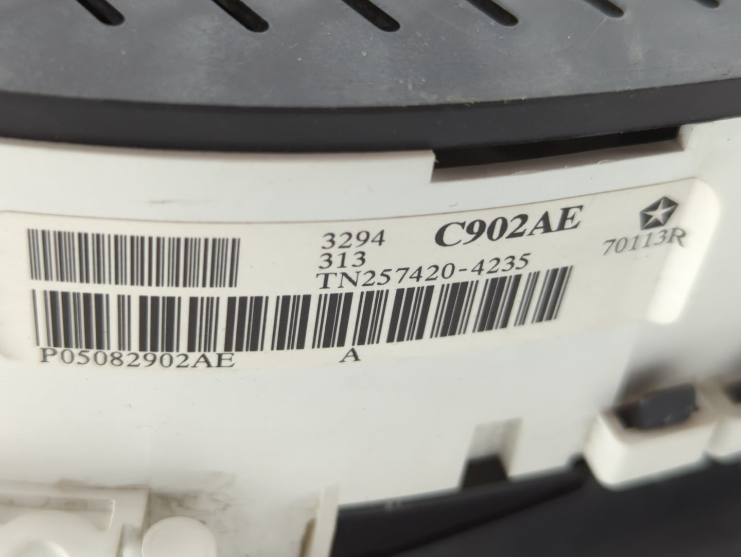 2005 Chrysler Pacifica Instrument Cluster Speedometer Gauges P/N:P05082902AF P05082902AE Fits OEM Used Auto Parts - Oemuseda