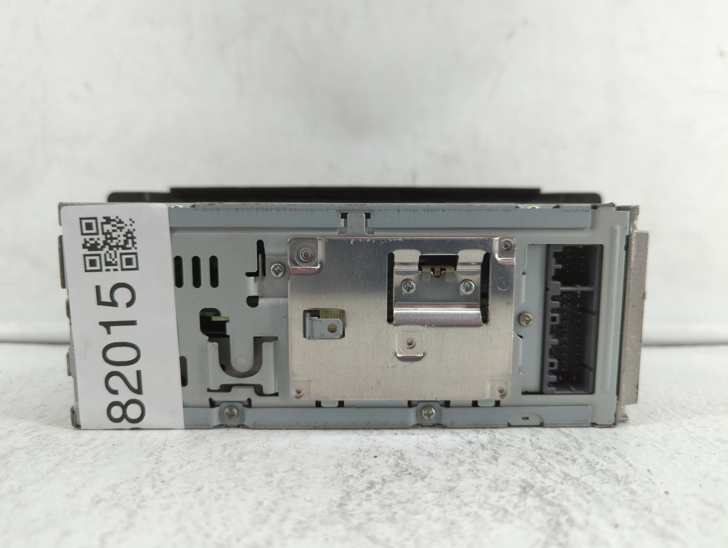 2004-2008 Chrysler Pacifica Am Fm Cd Player Radio Receiver - Oemusedautoparts1.com