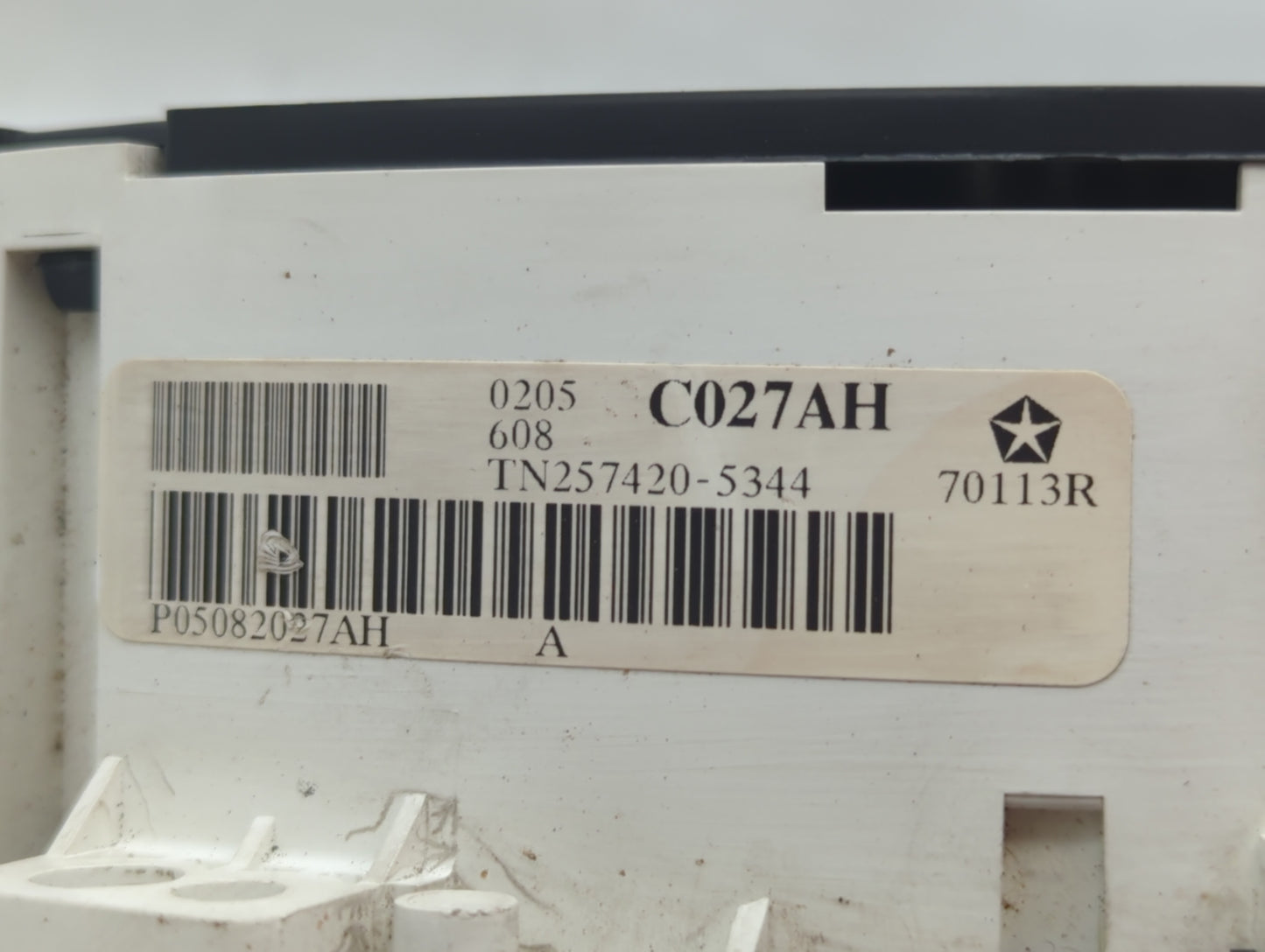 2005 Chrysler Pacifica Instrument Cluster Speedometer Gauges P/N:P05082901AE P05082901AF Fits OEM Used Auto Parts - Oemuseda
