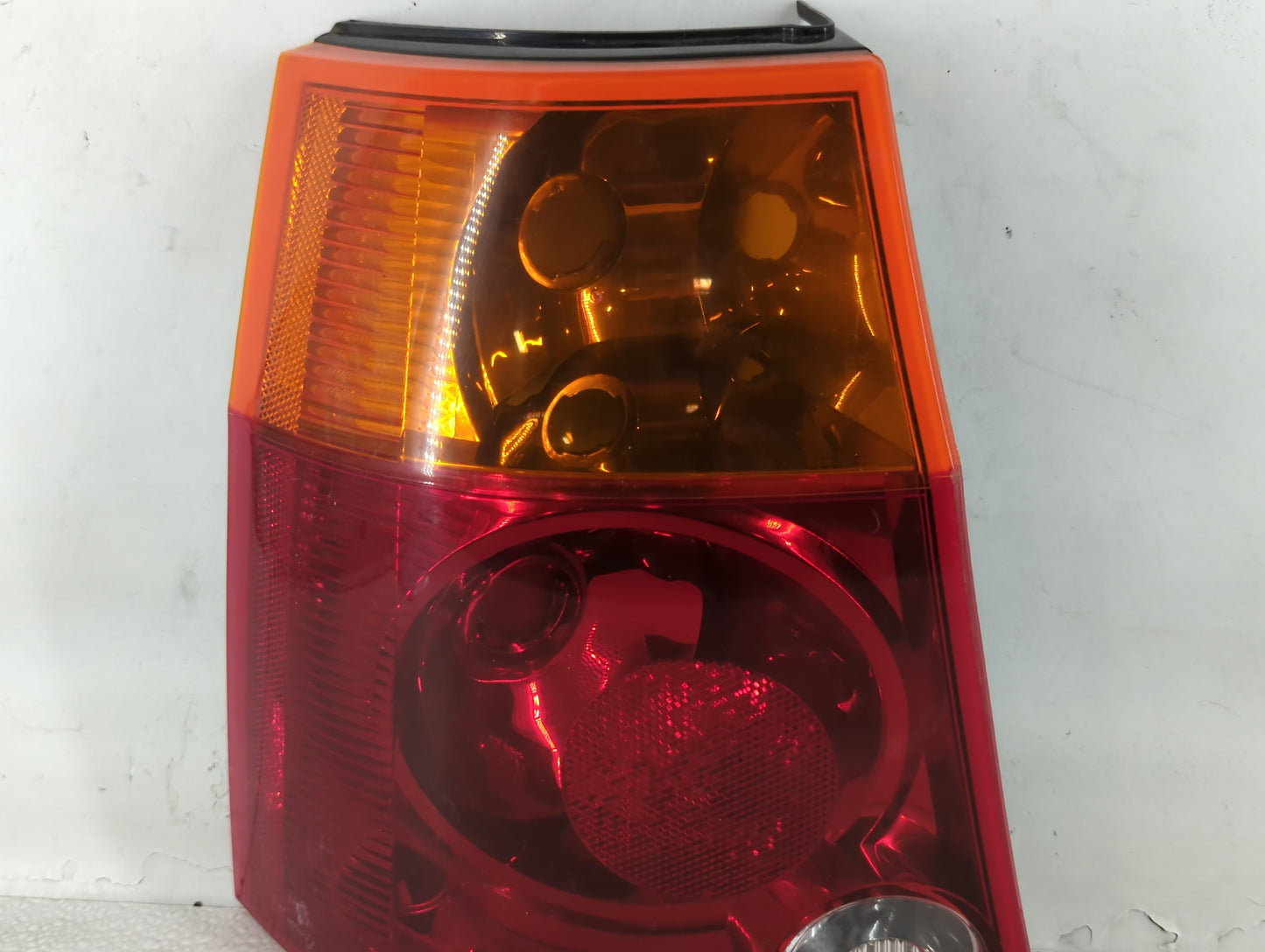 2005 Chrysler Pacifica Tail Light Assembly Driver Left OEM P/N:04857587AC Fits OEM Used Auto Parts - Oemusedautoparts1.com