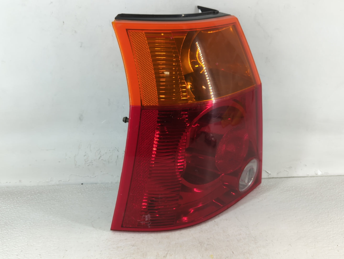 2005 Chrysler Pacifica Tail Light Assembly Driver Left OEM P/N:04857587AC Fits OEM Used Auto Parts - Oemusedautoparts1.com