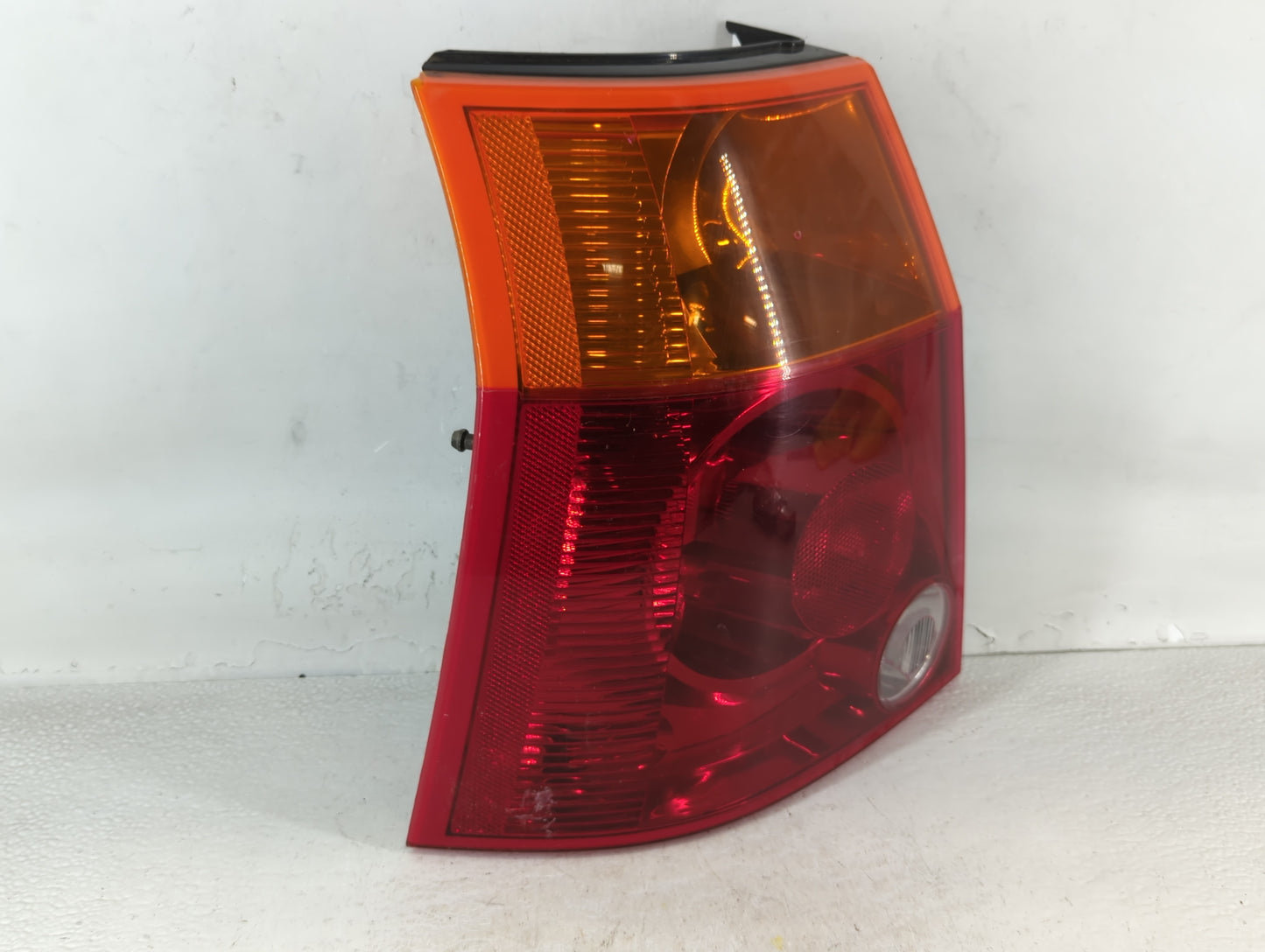 2005 Chrysler Pacifica Tail Light Assembly Driver Left OEM P/N:04857587AC Fits OEM Used Auto Parts - Oemusedautoparts1.com