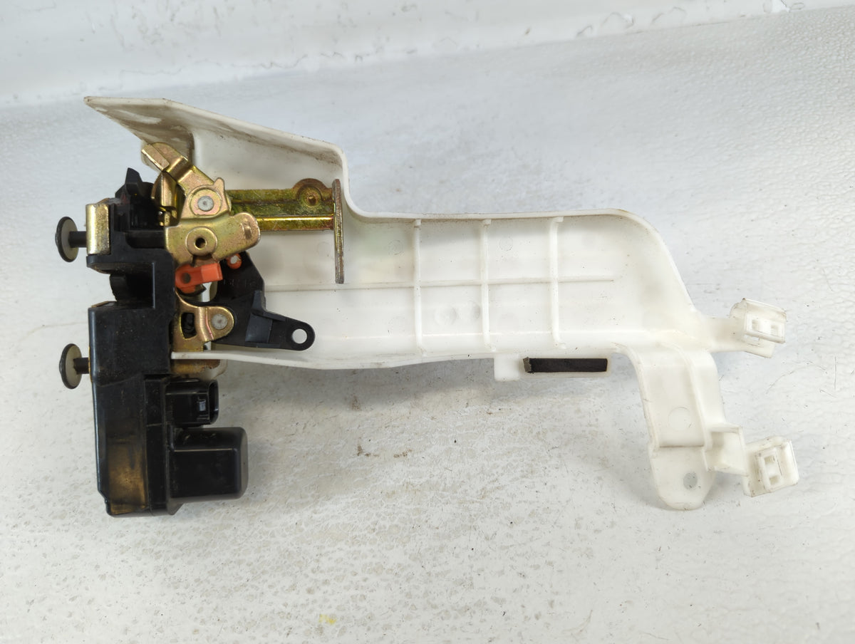 2005 Chrysler Pacifica Front Right Passenger Lock Actuator - Oemusedautoparts1.com