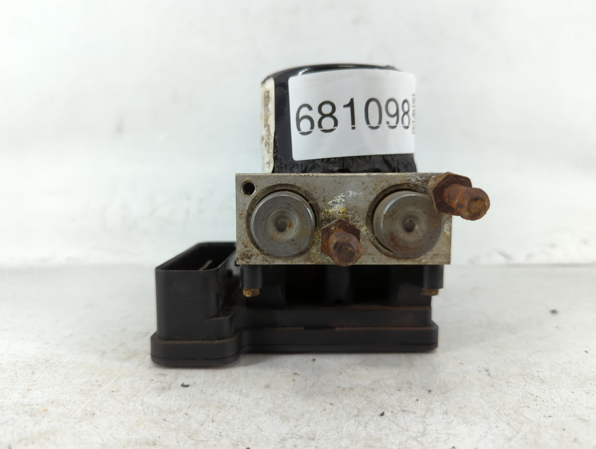 2005-2006 Chrysler Pacifica Anti-Lock Brake ABS Pump Module Actuator OEM P/N:P04721106AD Fits Fits 2005 2006 OEM Used Auto P