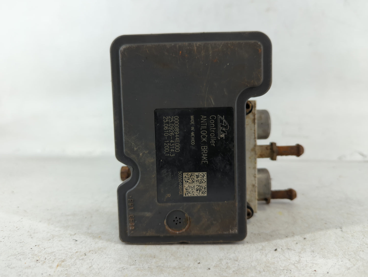 2005-2006 Chrysler Pacifica ABS Pump Control Module Replacement P/N:P04721106AD Fits Fits 2005 2006 OEM Used Auto Parts - Oe