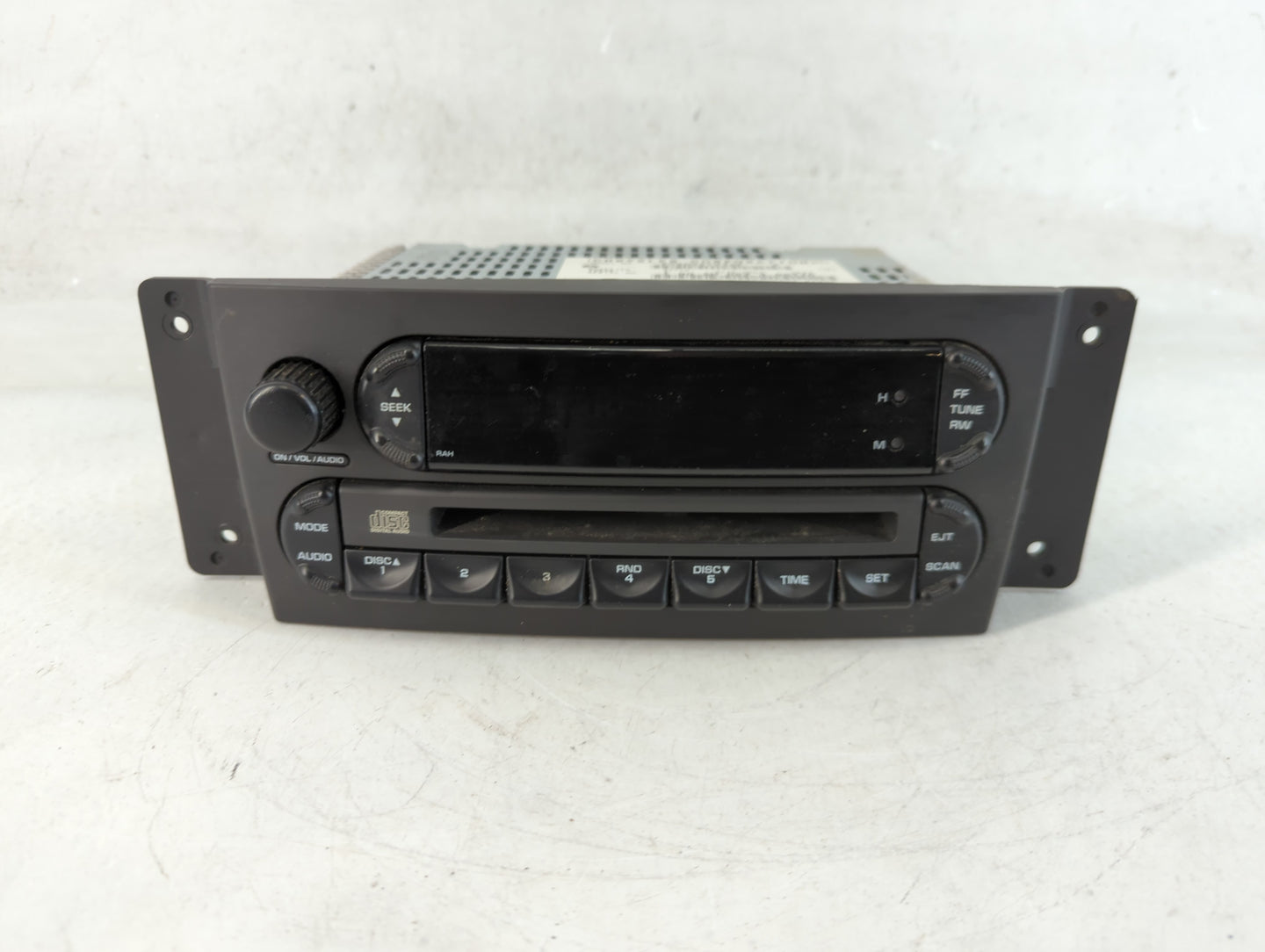 2004-2008 Chrysler Pacifica Radio AM FM Cd Player Receiver Replacement P/N:P05082764AF Fits Fits 2004 2005 2006 2007 2008 OE