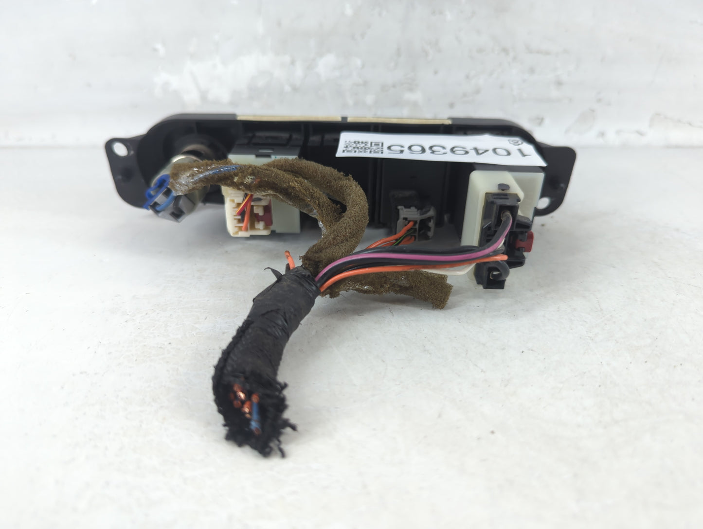 2001-2005 Chrysler Pt Cruiser Master Power Window Switch Replacement Driver Side Left P/N:04871952AA Fits OEM Used Auto Part