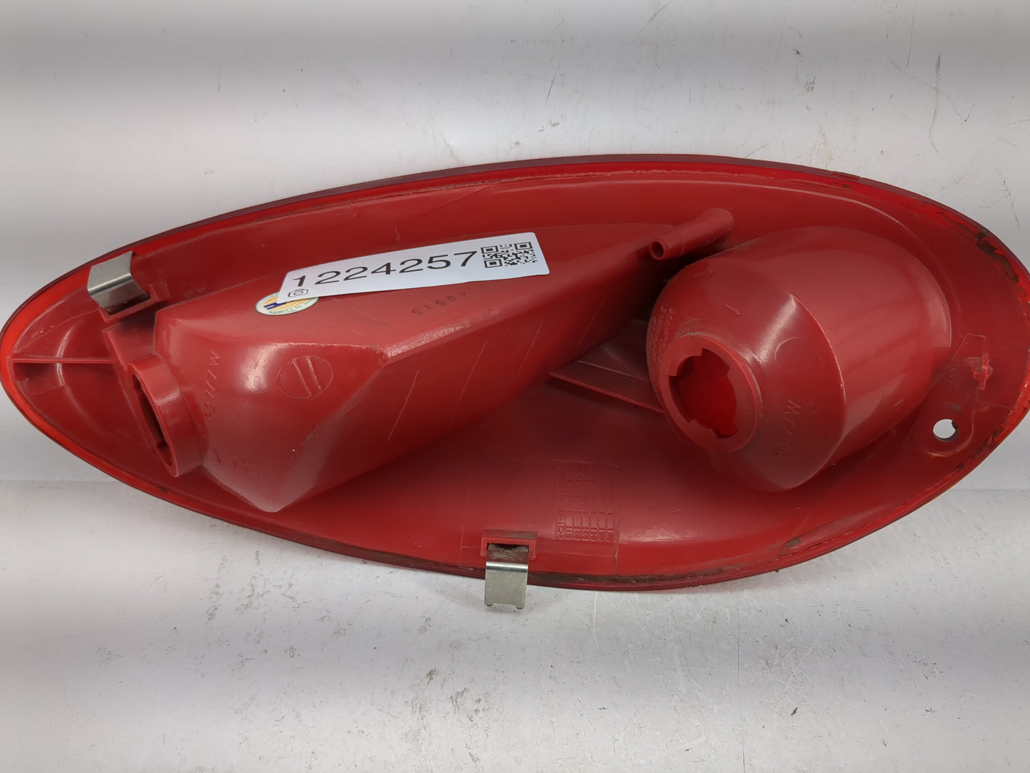 2001-2005 Chrysler Pt Cruiser Tail Light Assembly Passenger Right OEM P/N:11-5501 Fits Fits 2001 2002 2003 2004 2005 OEM Use