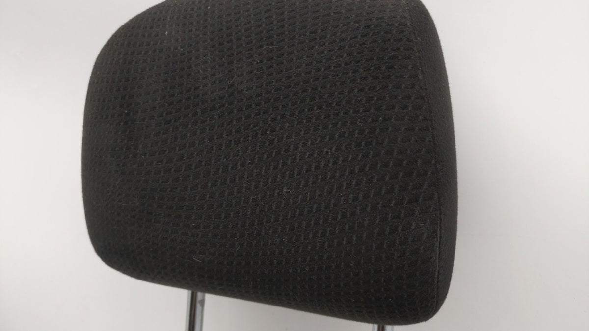 2005 Chrysler Pt Cruiser Headrest Head Rest Rear Center Seat Black - Oemusedautoparts1.com