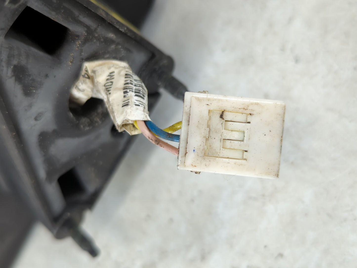 2005 Chrysler Pt Cruiser Passenger Side View Mirror - Right Door Mirror OEM Used - Oemusedautoparts1.com