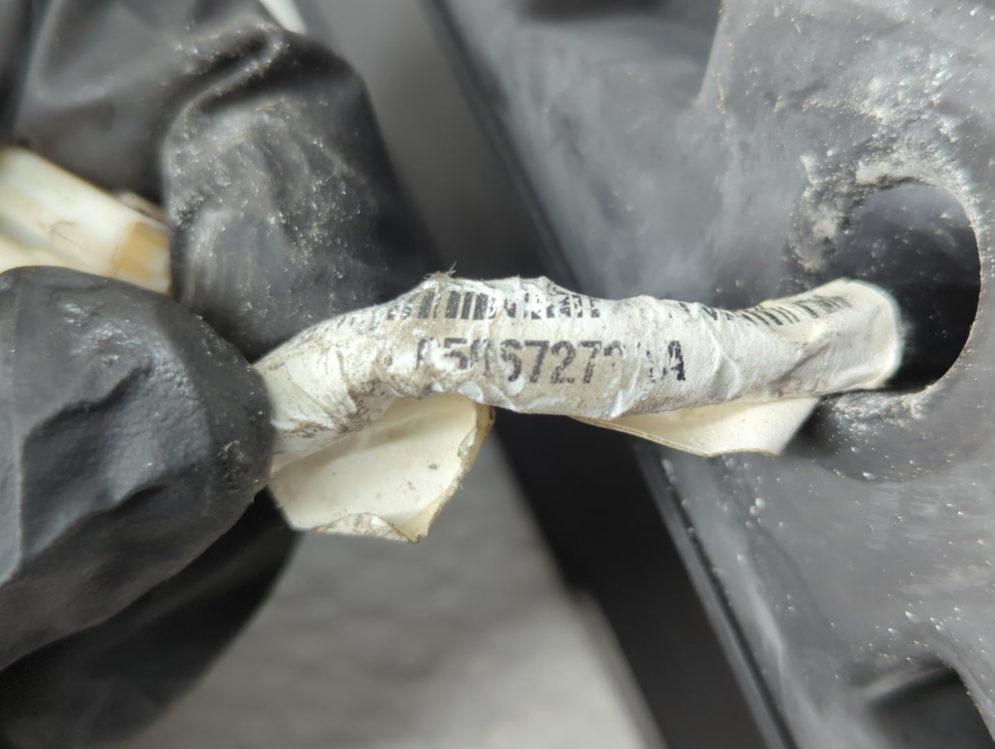 2005 Chrysler Pt Cruiser Passenger Side View Mirror - Right Door Mirror OEM Used - Oemusedautoparts1.com