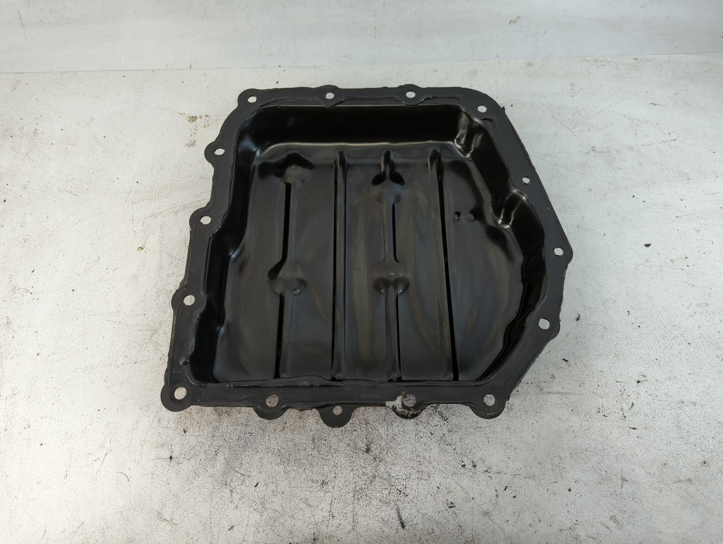 2003-2010 Chrysler Pt Cruiser Engine Oil Pan Fits Fits 2003 2004 2005 2006 2007 2008 2009 2010 OEM Used Auto Parts - Oemused