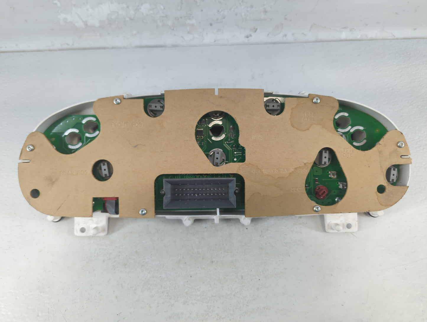 2005 Chrysler Sebring Instrument Cluster Speedometer Gauges P/N:P04602472AB Fits OEM Used Auto Parts - Oemusedautoparts1.com