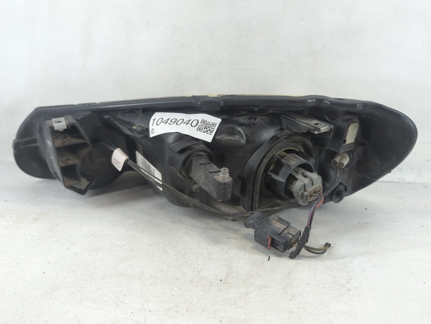 2003-2005 Chrysler Sebring Passenger Right Oem Head Light Headlight Lamp - Oemusedautoparts1.com