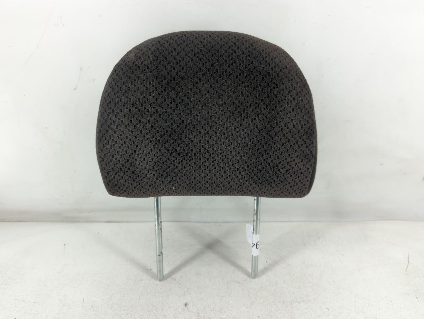 2001-2005 Chrysler Sebring Headrest Head Rest Front Driver Passenger Seat Fits Fits 2001 2002 2003 2004 2005 OEM Used Auto P