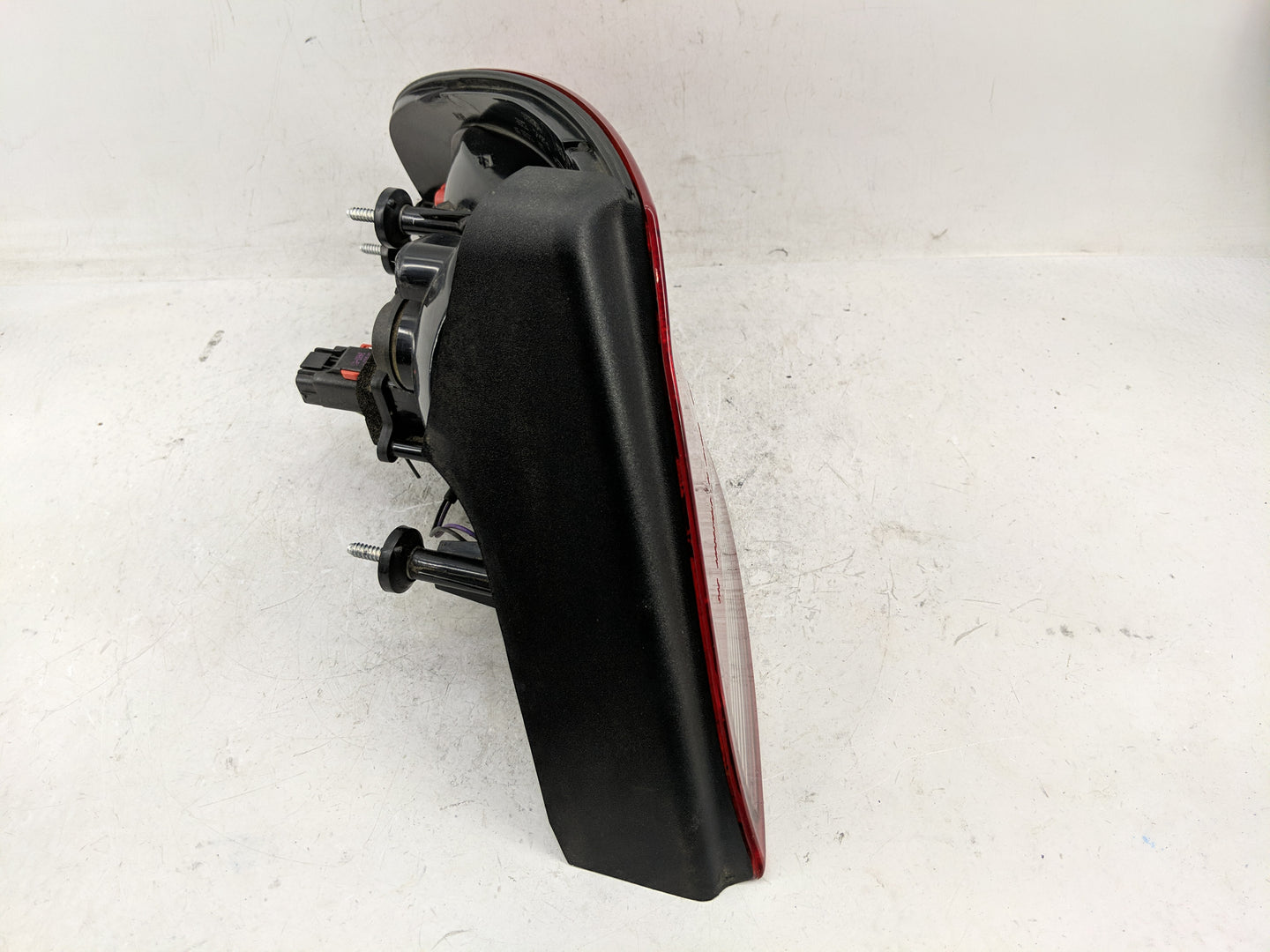 2001-2006 Chrysler Sebring Tail Light Assembly Passenger Right OEM P/N:04805352AA Fits Fits 2001 2002 2003 2004 2005 2006 OE