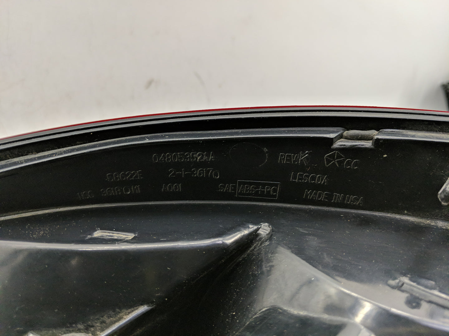 2001-2006 Chrysler Sebring Tail Light Assembly Passenger Right OEM P/N:04805352AA Fits Fits 2001 2002 2003 2004 2005 2006 OE