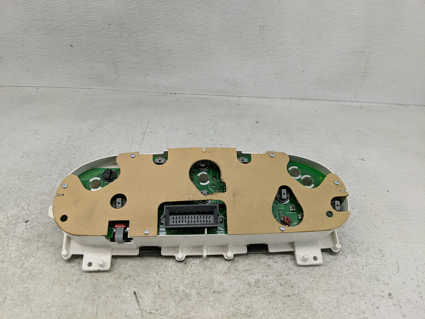 2004-2006 Chrysler Sebring Instrument Cluster Speedometer Gauges P/N:P04602472AA 05015495AA, P04602472AB Fits Fits 2004 2005