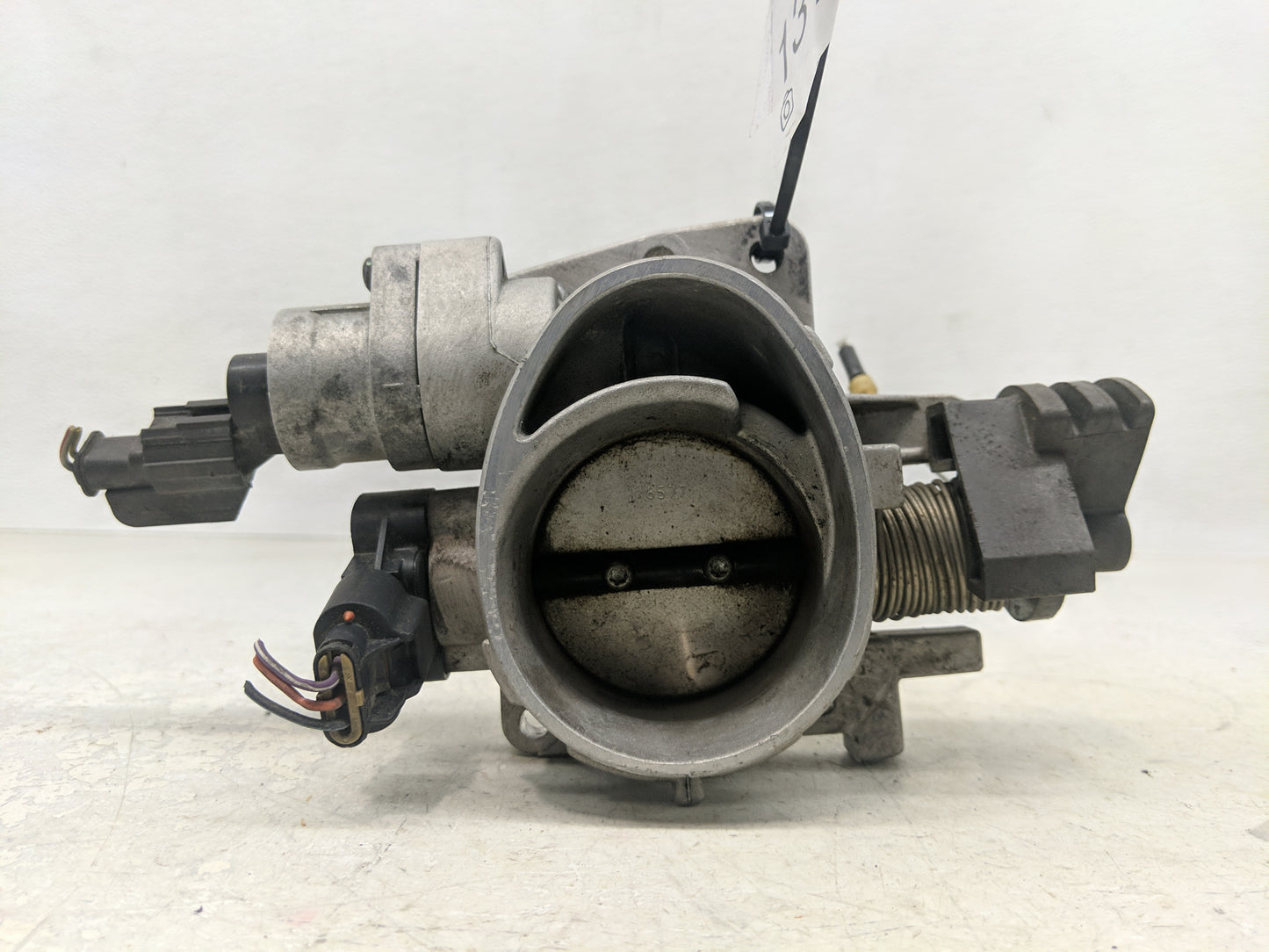 2004-2006 Chrysler Sebring Throttle Body P/N:04591606AC Fits Fits 2004 2005 2006 OEM Used Auto Parts - Oemusedautoparts1.com