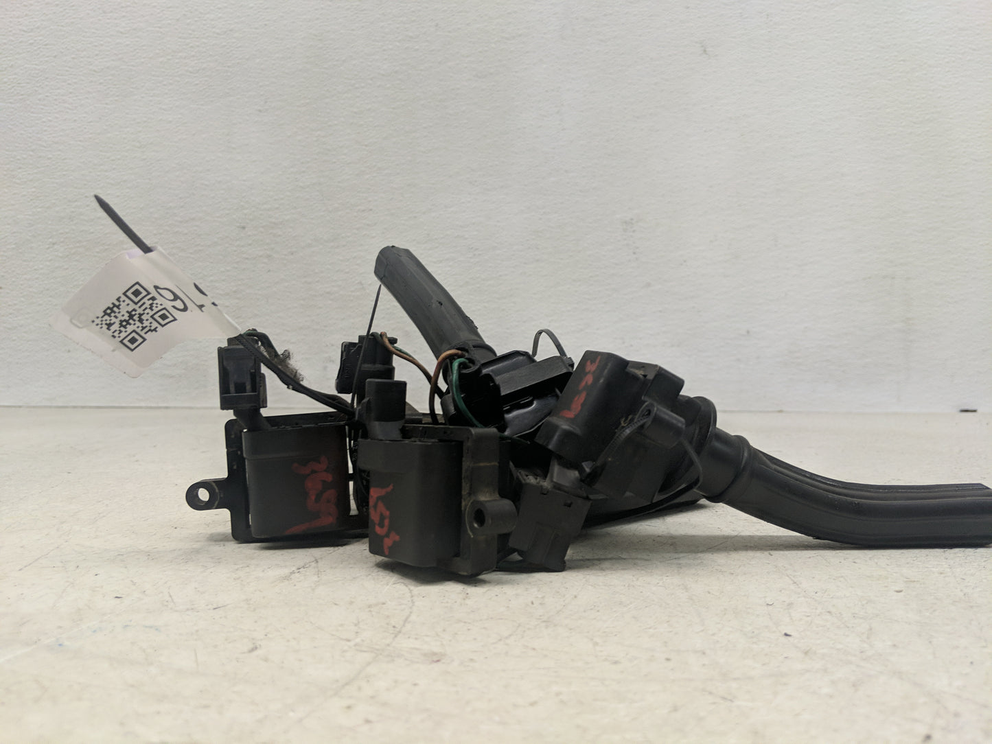 2001-2005 Chrysler Sebring Ignition Coil Igniter Pack - Oemusedautoparts1.com