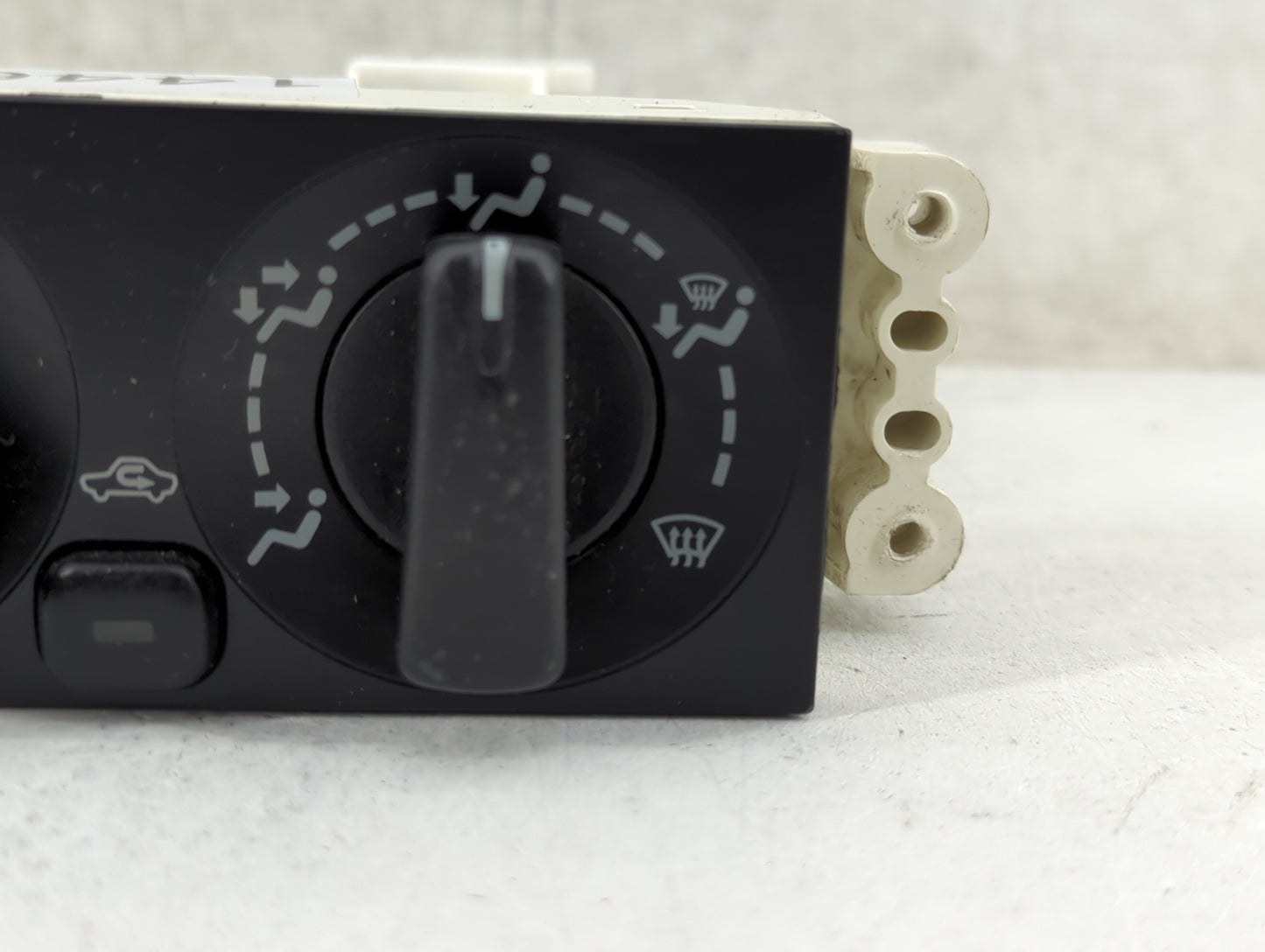 2003-2005 Chrysler Sebring Climate Control Module Temperature AC/Heater Replacement Fits Fits 2003 2004 2005 OEM Used Auto P