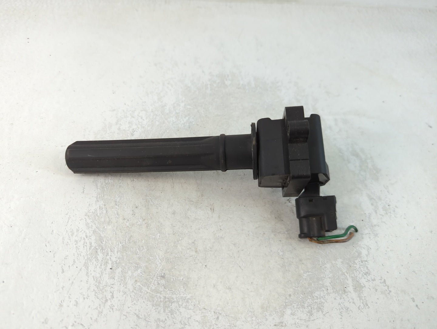 2001-2005 Chrysler Sebring Ignition Coil Igniter Pack - Oemusedautoparts1.com