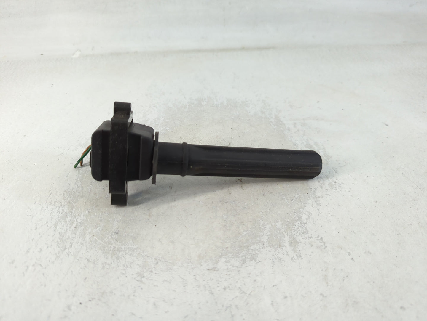 2001-2005 Chrysler Sebring Ignition Coil Igniter Pack - Oemusedautoparts1.com
