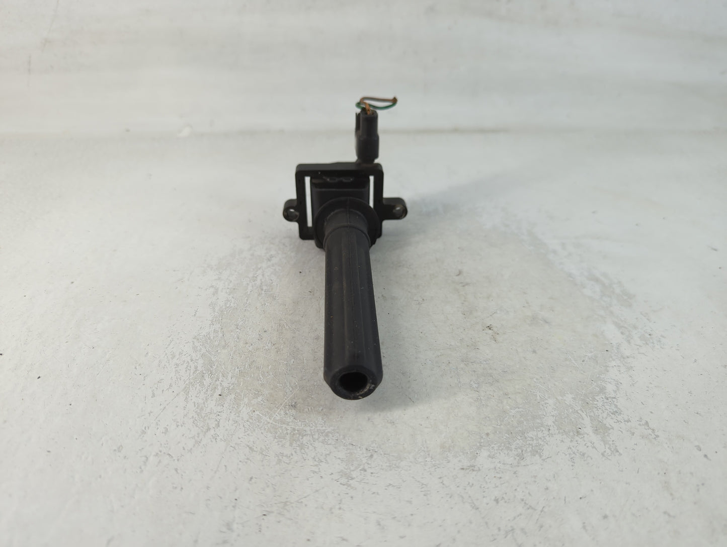 2001-2005 Chrysler Sebring Ignition Coil Igniter Pack - Oemusedautoparts1.com