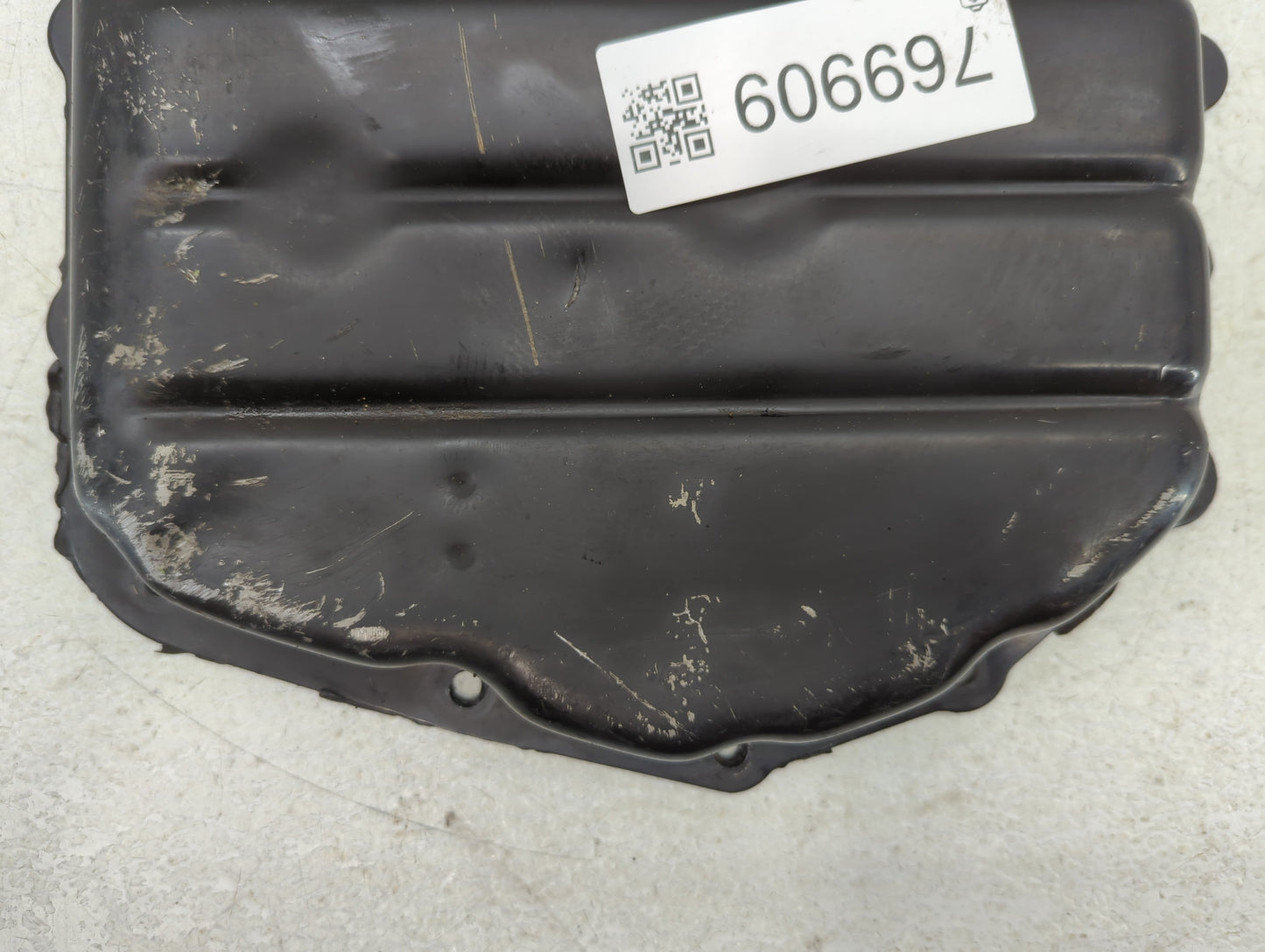 2001-2006 Chrysler Sebring Engine Oil Pan P/N:85 997 Fits Fits 2001 2002 2003 2004 2005 2006 OEM Used Auto Parts - Oemusedau