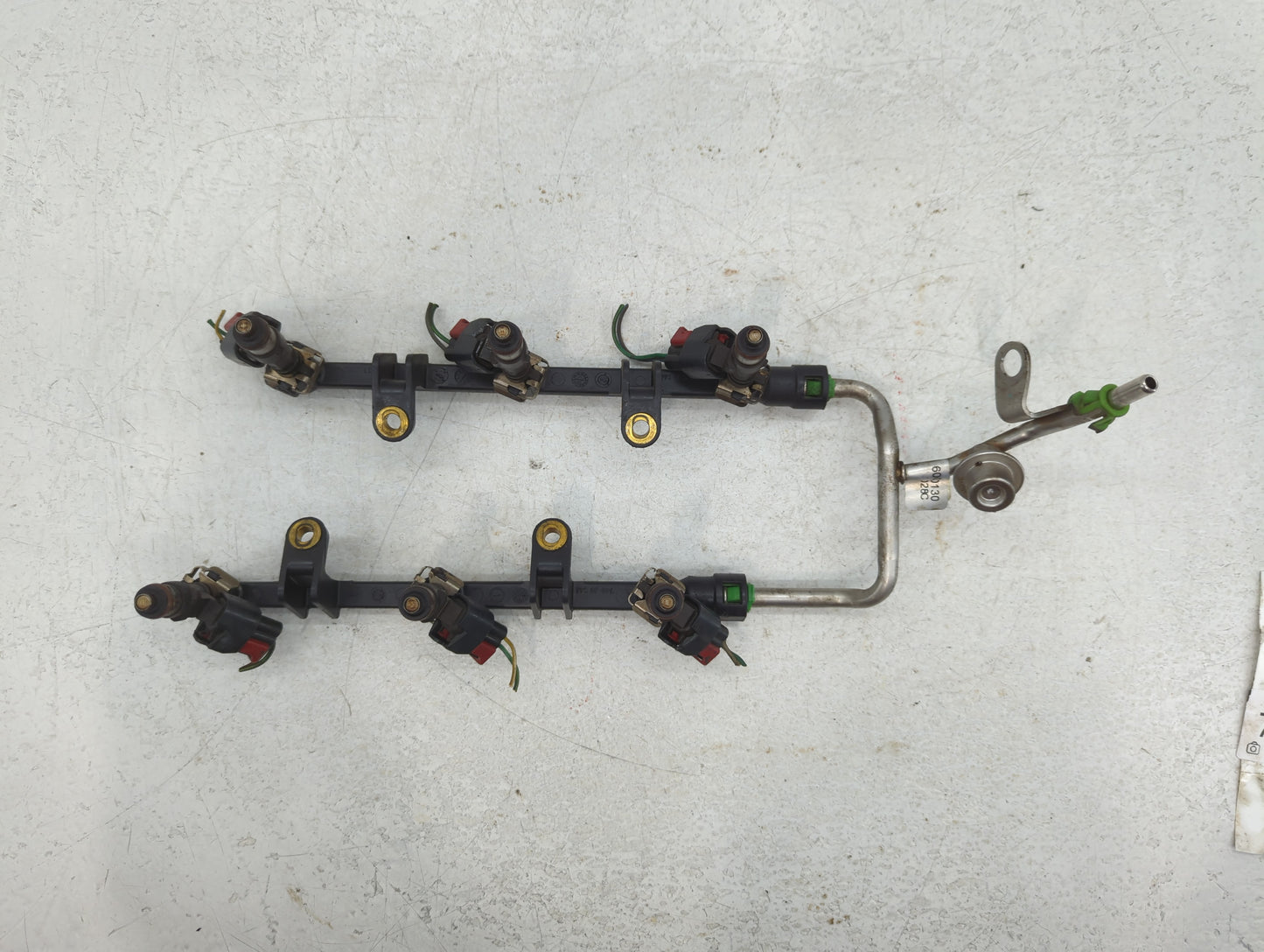 2005 Chrysler Sebring Engine Ignition Distributor OEM P/N:1028C 6002S0130 Fits OEM Used Auto Parts - Oemusedautoparts1.com