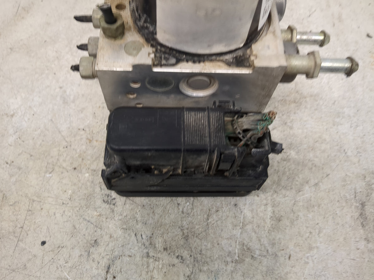 2005 Chrysler Town and Country Anti-Lock Brake ABS Pump Module Actuator OEM P/N:25.0206-1102.3 25.0955.299R Fits OEM Used Au